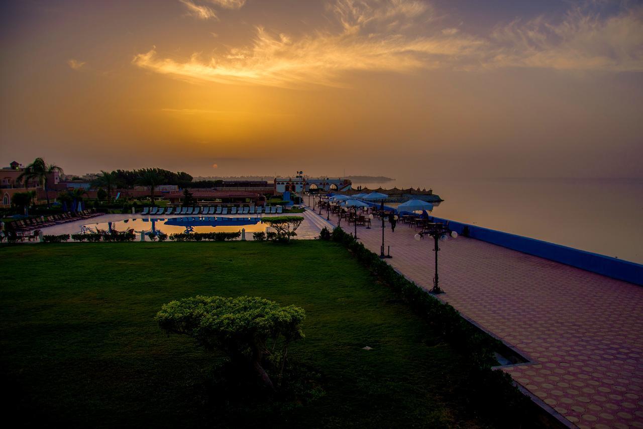 Helnan Auberge Fayoum Екстериор снимка