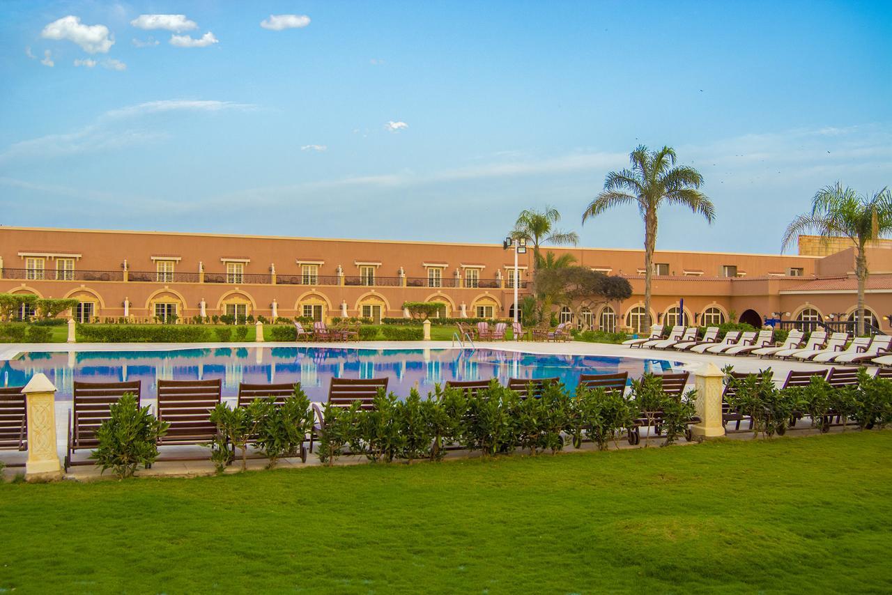 Helnan Auberge Fayoum Екстериор снимка
